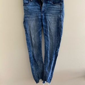 American Eagle distressed jeggings